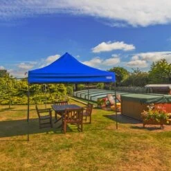 Woodside 3x3m Fully Waterproof, Heavy Duty Pop Up Gazebo + Carry Bag & Sand Bags -Outdoor Living Shop T4NNXFL351B