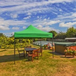 Woodside 3x3m Fully Waterproof, Heavy Duty Pop Up Gazebo + Carry Bag & Sand Bags -Outdoor Living Shop X3BWSMO1KHC